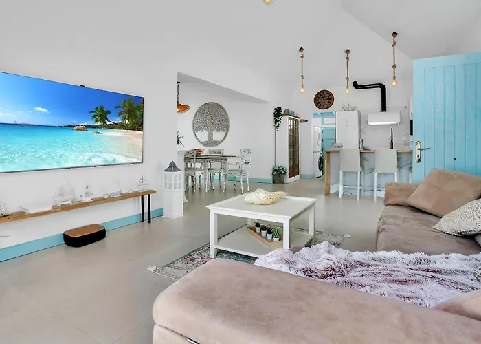 Вилла Orange Light With Private Pool Коральео