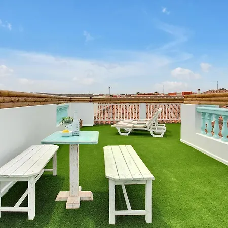 Orange Light With Private Pool 빌라 코라레호