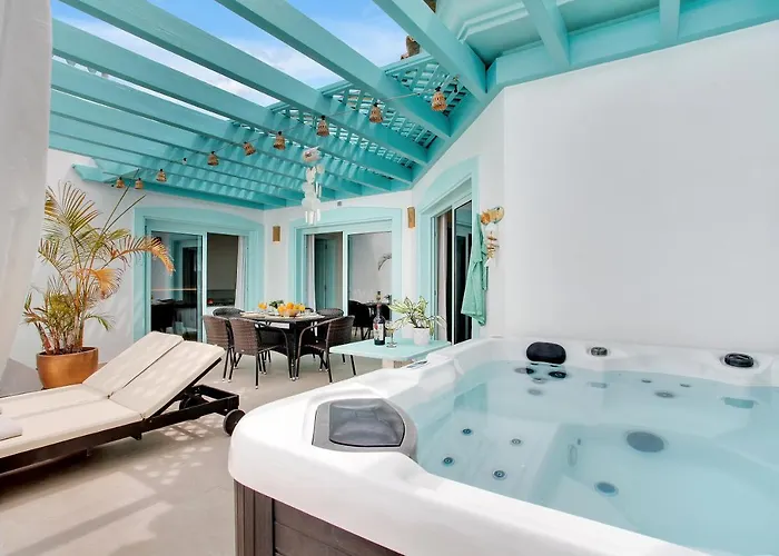 Orange Light With Private Pool * Corralejo