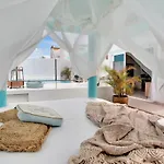 Βίλα Orange Light With Private Pool