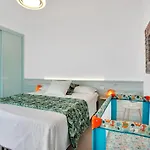 Orange Light With Private Pool * Κοραλέχο