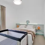 Orange Light With Private Pool * Κοραλέχο