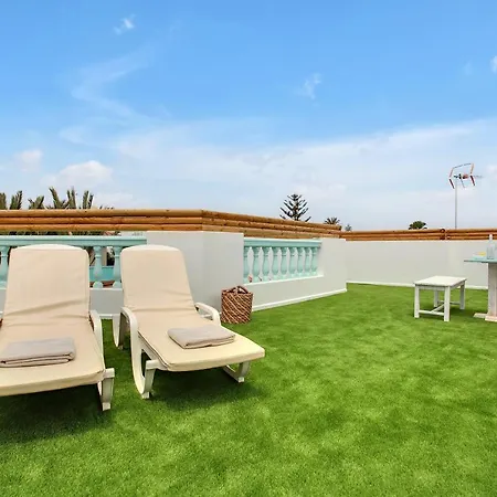 Orange Light With Private Pool * Κοραλέχο