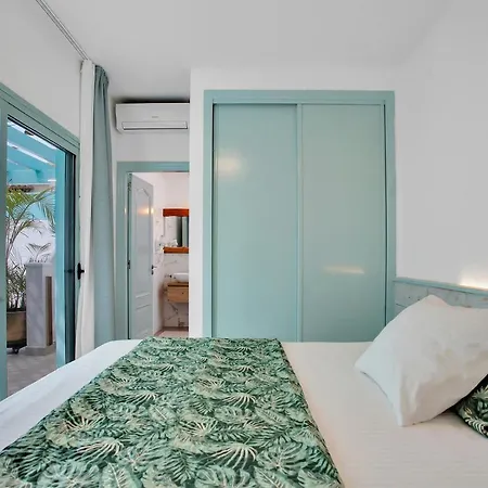 Βίλα Orange Light With Private Pool Κοραλέχο